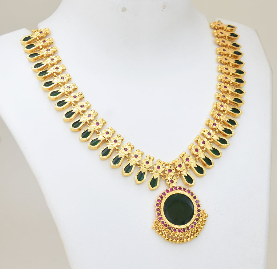 Traditional Green 34 Nagapadam Necklace with Stud - Y061367