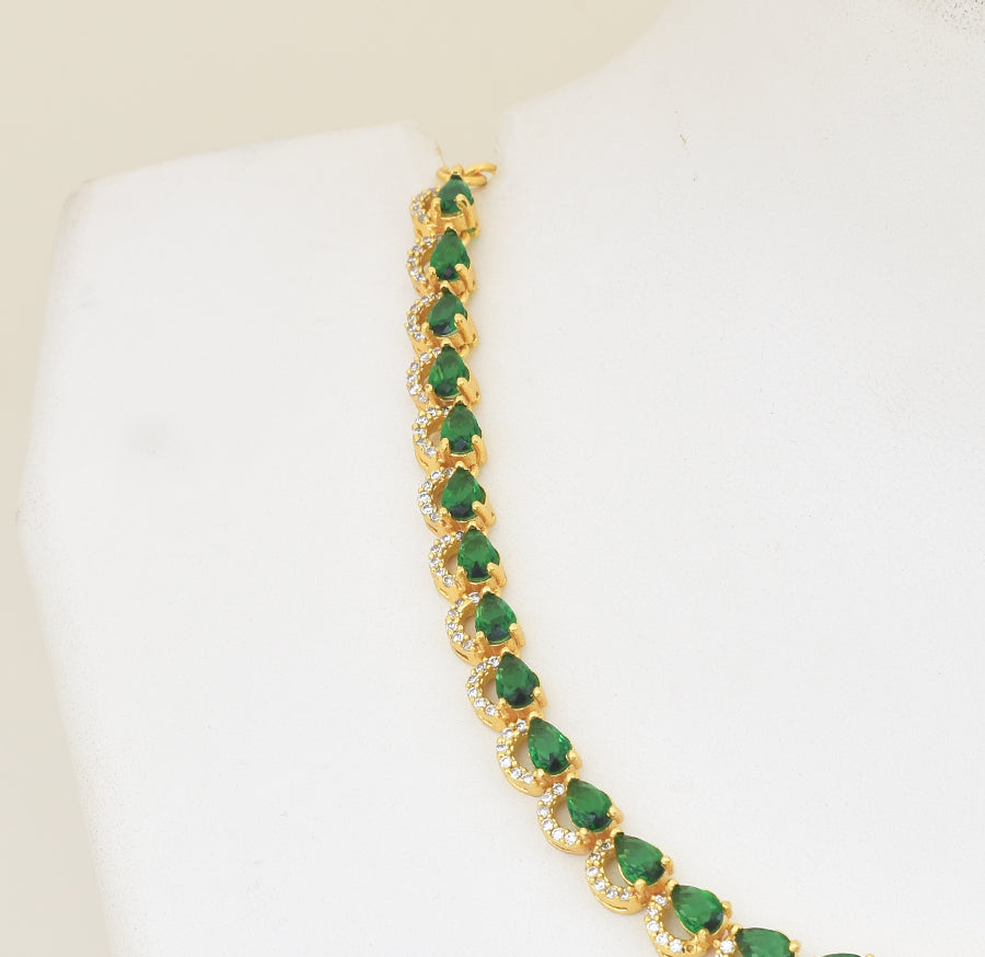 White Green Gianna Necklace with Dangler - Y101391