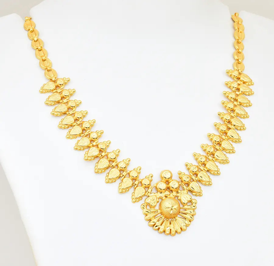 Fabia Short Necklace - V03385