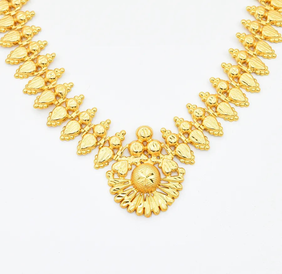 Fabia Short Necklace - V03385