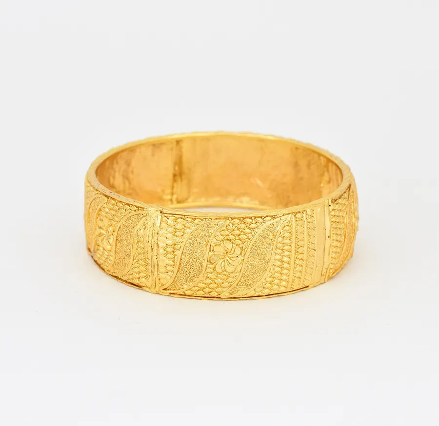 Floweret Broad Bangle - V04457