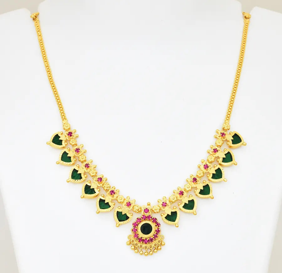 Green 12 Palakka Necklace - U12290